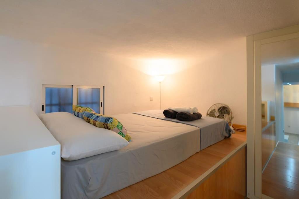 Apartmán Encantador Apartamento Temporal Centrico Con Patio Privado Mpe51 Madrid Exteriér fotografie