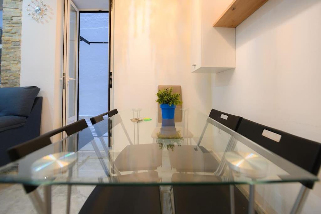 Apartmán Encantador Apartamento Temporal Centrico Con Patio Privado Mpe51 Madrid Exteriér fotografie