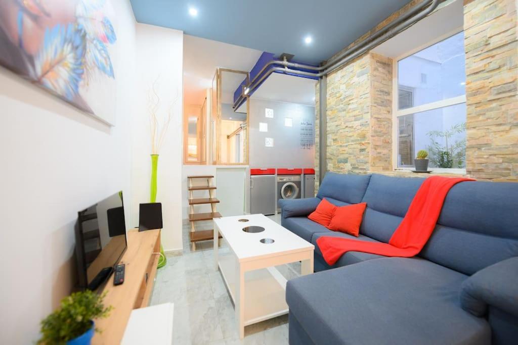 Apartmán Encantador Apartamento Temporal Centrico Con Patio Privado Mpe51 Madrid Exteriér fotografie